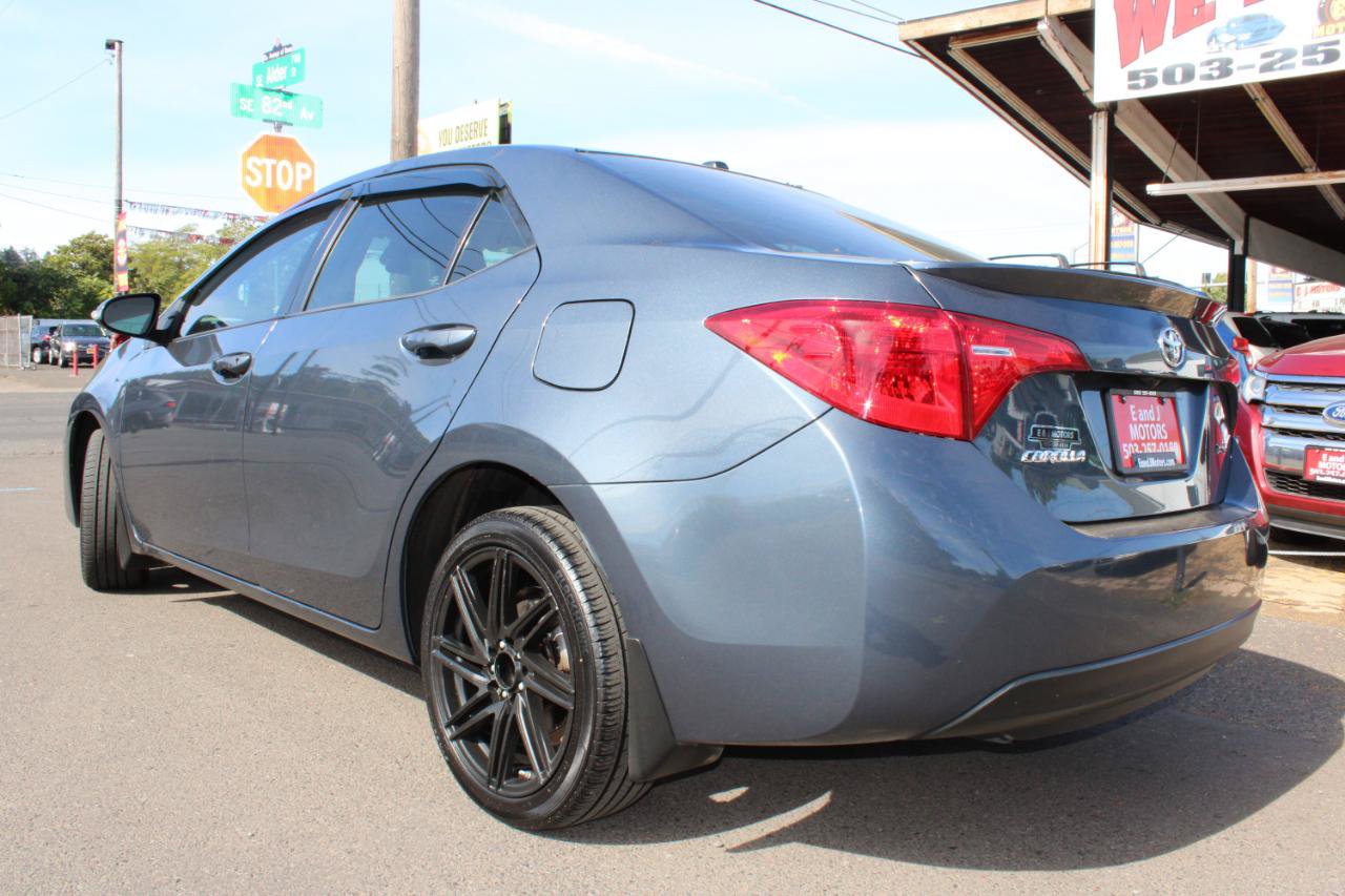 Used 2017 Toyota Corolla XSE w/ Carpet Mat Package (TMS) FWD image 4