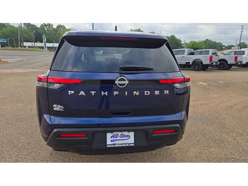 Used 2025 Nissan Pathfinder SV FWD image 4
