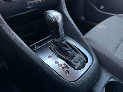 Used 2013 Volkswagen Jetta S image 44