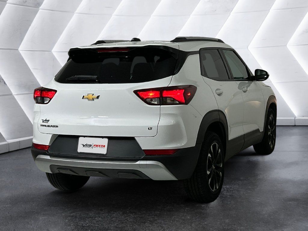Used 2022 Chevrolet TrailBlazer LT FWD image 4