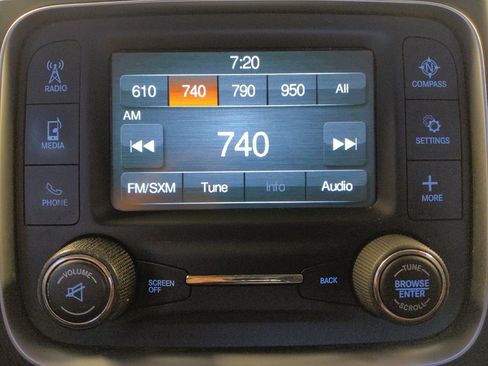 Used 2018 RAM 1500 Classic SLT RWD image 25