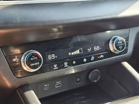 Used 2022 Mitsubishi Outlander SE image 30