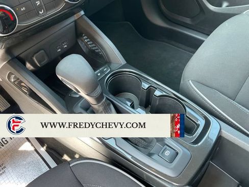 Used 2025 Chevrolet TrailBlazer LT AWD/4WD image 21