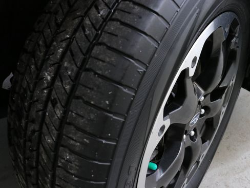 Used 2023 Subaru Crosstrek 2.0i image 30