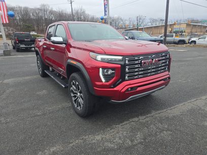 Used 2024 GMC Canyon Denali