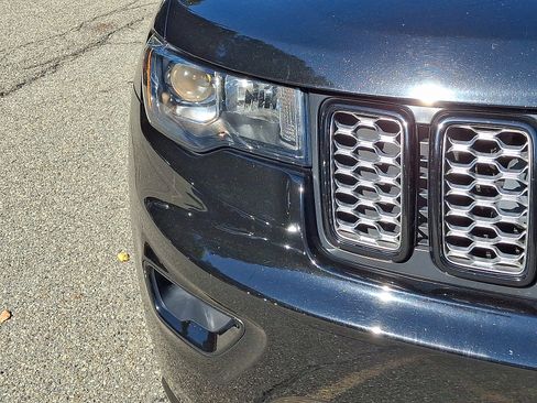 Certified 2020 Jeep Grand Cherokee Altitude image 10