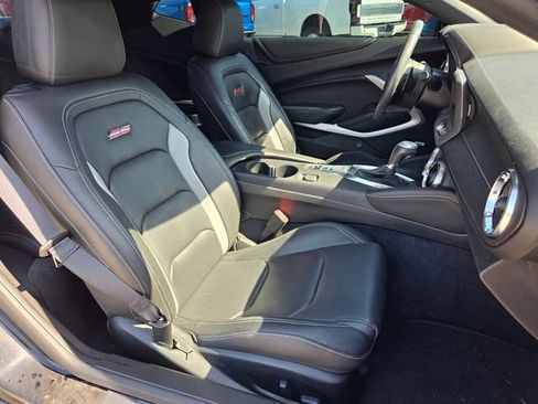 Used 2020 Chevrolet Camaro SS RWD image 12