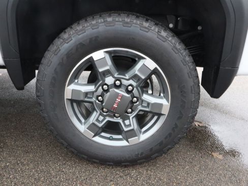 New 2026 GMC Sierra 3500 SLT image 21