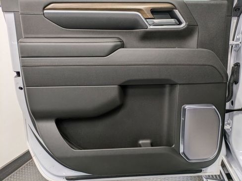 Used 2025 Chevrolet Silverado 2500 High Country w/ High Country Premium Package image 23