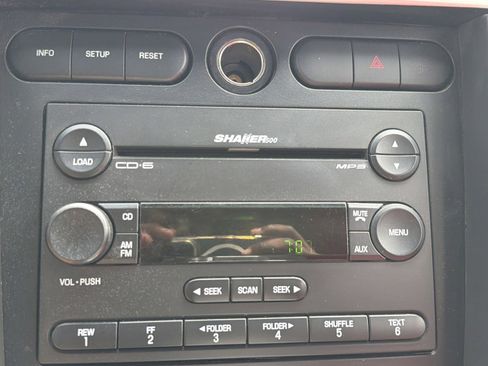 Used 2006 Ford Mustang Convertible RWD image 17