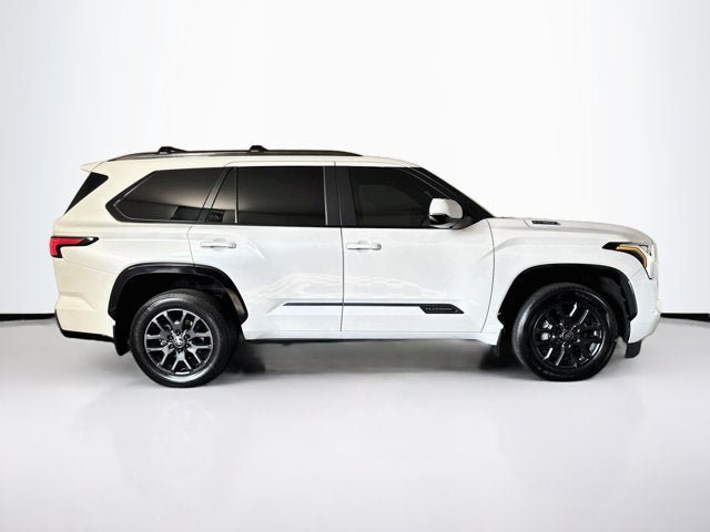 Used 2025 Toyota Sequoia Platinum AWD/4WD image 4
