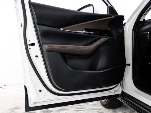 Used 2021 MAZDA CX-30 FWD 2.5 S w/ Premium Package image 42