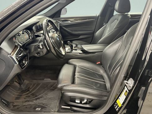 Used 2018 BMW 530i xDrive AWD/4WD image 13