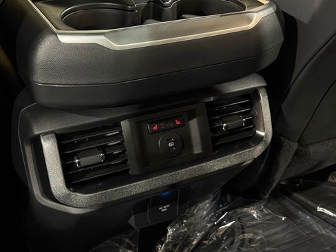 New 2025 Ford F150 Platinum w/ Equipment Group 702A High image 34