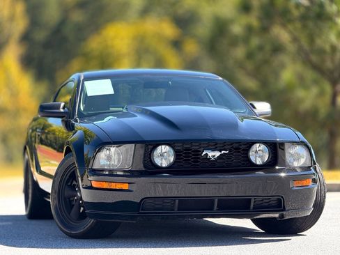 Used 2007 Ford Mustang GT image 3