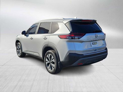 Used 2023 Nissan Rogue SV w/ SV Premium B Package image 6