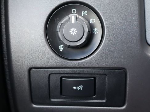 Used 2013 Ford F150 XLT w/ Mid Equipment Group AWD/4WD image 28