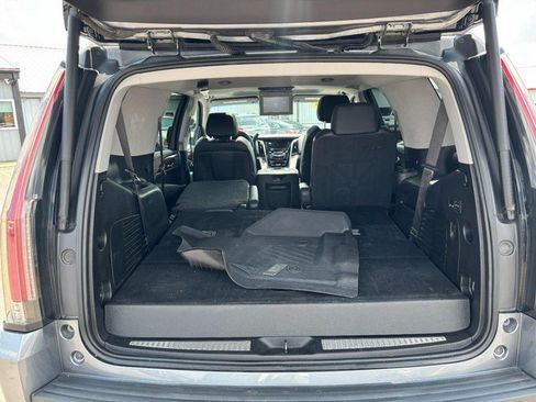 Used 2020 Cadillac Escalade Premium Luxury w/ Escalade Sport Edition AWD/4WD image 6