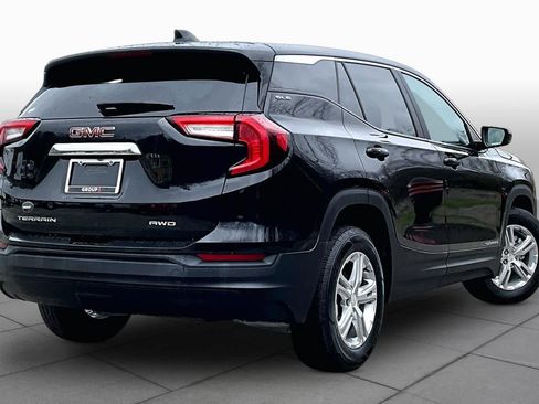 Used 2024 GMC Terrain SLE AWD/4WD image 13