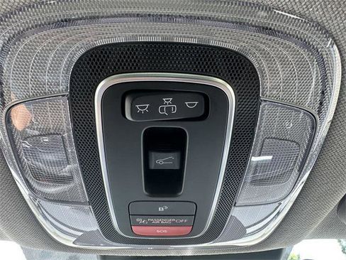 New 2025 Hyundai Elantra Limited image 29