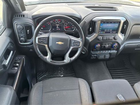 Used 2021 Chevrolet Silverado 1500 LT image 15