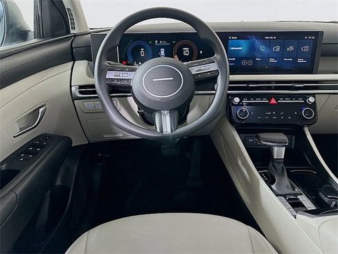 Certified 2025 Hyundai Tucson SEL image 21