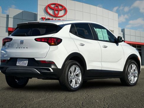 Used 2025 Buick Encore GX Preferred image 3