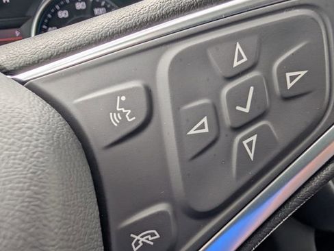 Used 2022 Chevrolet Equinox LT FWD image 18