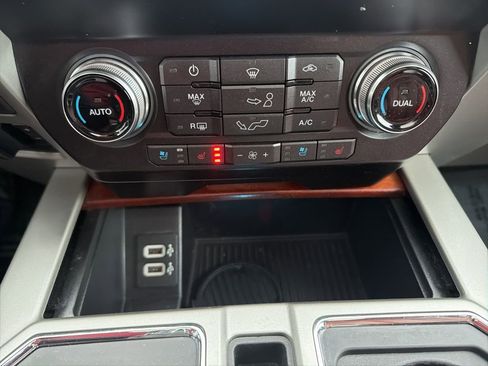 Used 2019 Ford F150 King Ranch w/ Equipment Group 601A Luxury image 28