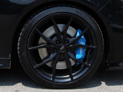 Used 2017 Ford Focus RS AWD/4WD image 30