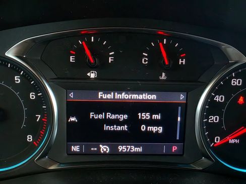 Used 2023 Chevrolet Traverse LT FWD image 33