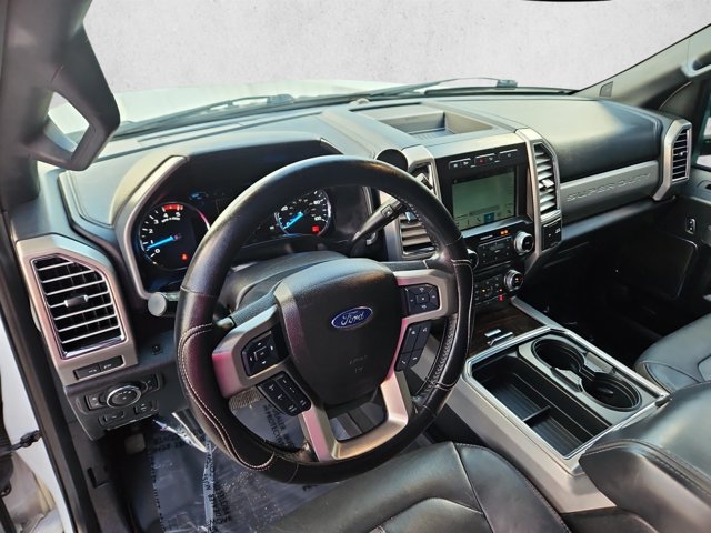 Used 2017 Ford F250 Platinum w/ FX4 Off-Road Package AWD/4WD image 10