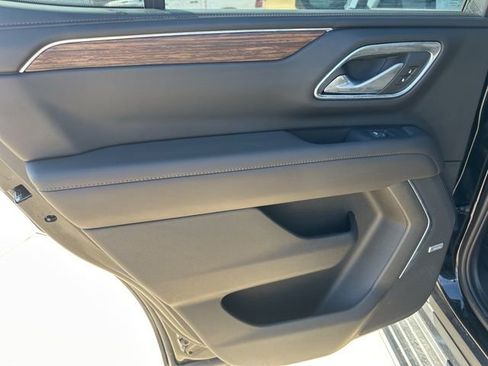 Certified 2024 Chevrolet Tahoe High Country w/ Advanced Technology Package image 23