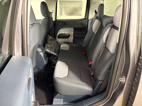 New 2026 Ford Maverick XLT w/ XLT Luxury Package FWD image 31