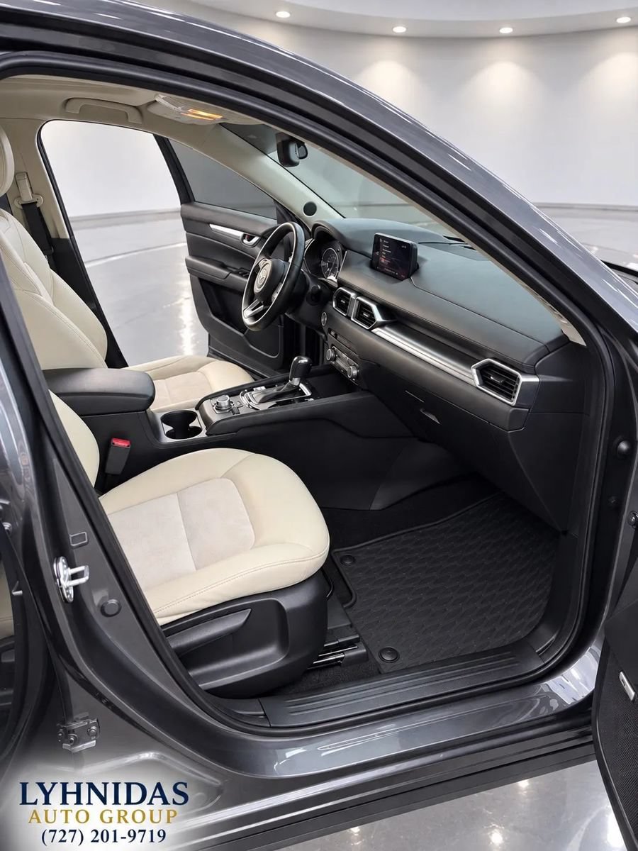 Used 2017 MAZDA CX-5 Touring w/ Preferred Equipment Package FWD image 7