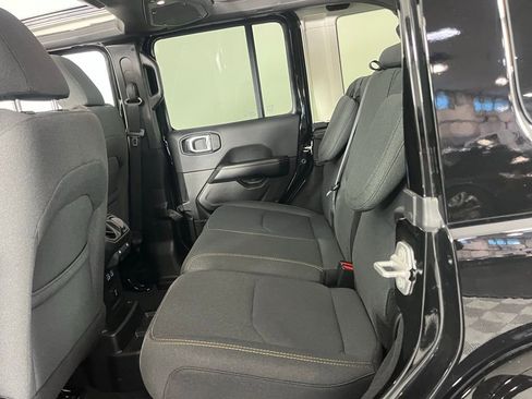 Certified 2025 Jeep Wrangler Unlimited Sahara w/ Safety Group image 24