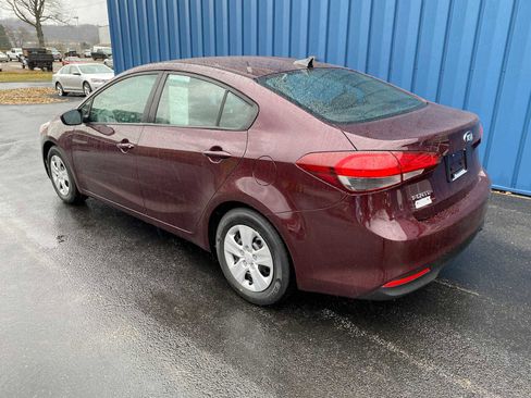 Used 2018 Kia Forte LX image 3