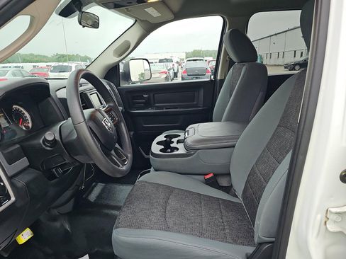 Used 2018 RAM 1500 Tradesman AWD/4WD image 6