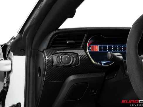 Used 2022 Ford Mustang Shelby GT500 w/ Technology Package RWD image 28