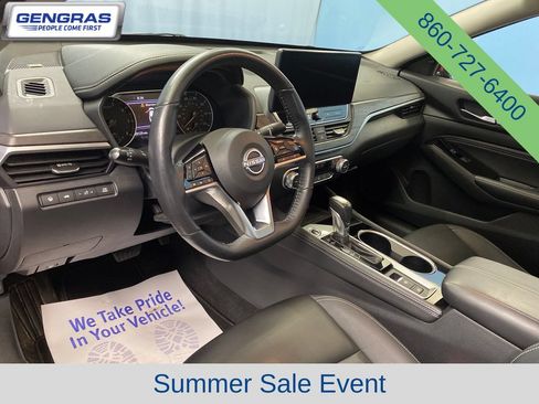 Used 2023 Nissan Altima 2.5 SL AWD/4WD image 12