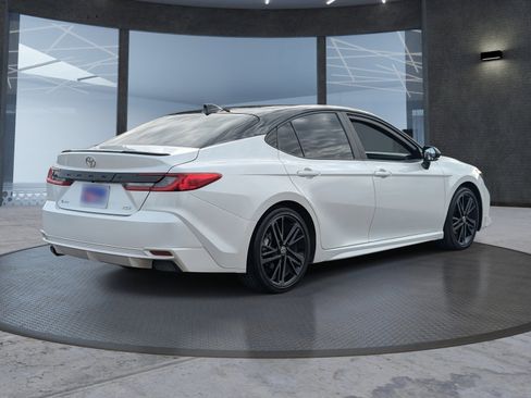 Used 2025 Toyota Camry XSE image 6