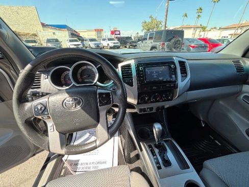 Used 2014 Toyota Tacoma PreRunner w/ TRD Sport Package RWD image 13