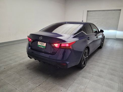 Used 2023 Nissan Altima 2.5 SR FWD image 9