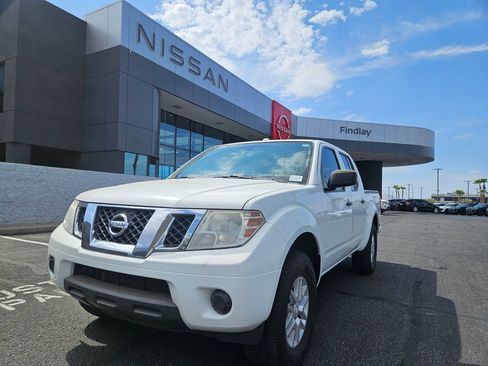 Used 2016 Nissan Frontier SV RWD image 1