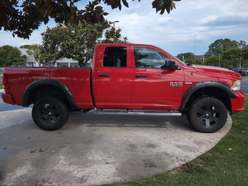 Used 2014 RAM 1500 Express AWD/4WD image 11