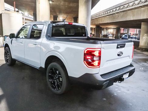 New 2025 Ford Maverick Lariat w/ Black Appearance Package image 8