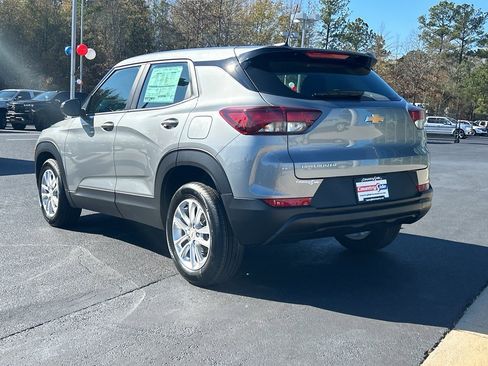 New 2026 Chevrolet TrailBlazer LS image 8