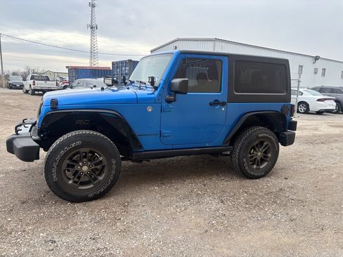 Used 2015 Jeep Wrangler Sport image 4