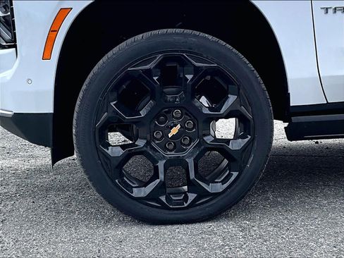 New 2026 Chevrolet Tahoe High Country AWD/4WD image 8
