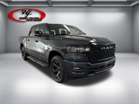 New 2026 RAM 1500 4x4 Crew Cab image 3